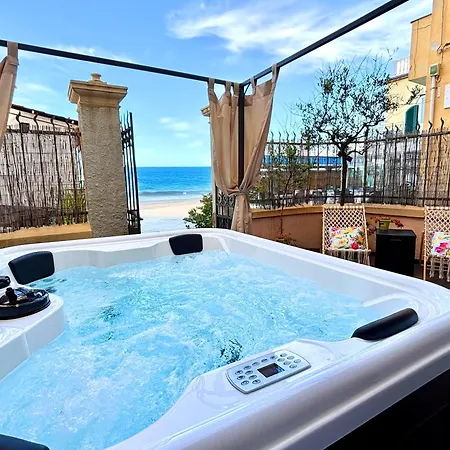 Apartment Zahara - Idromassaggio Privato & Free Parking Alassio